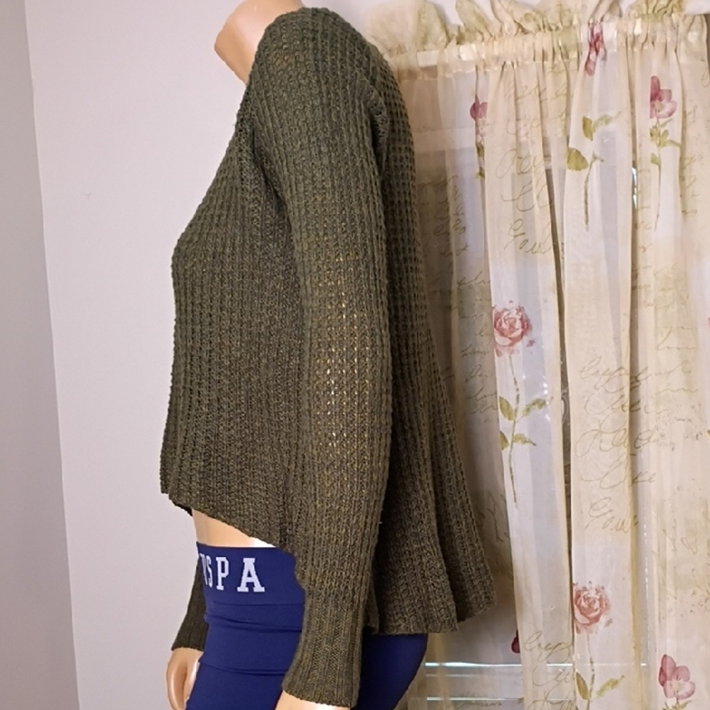 Derek‎ Heart Olive Knit Top - Picture 3 of 8